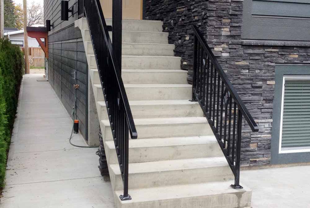 score-construction-handrails-custom-gates-6