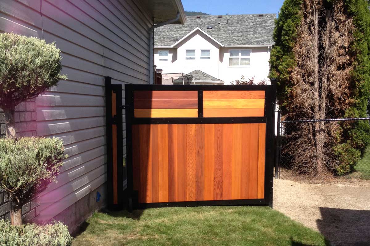 score-construction-ornamental-fence-gates-8