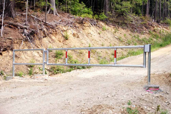 score-construction-vehicle-access-gates-2