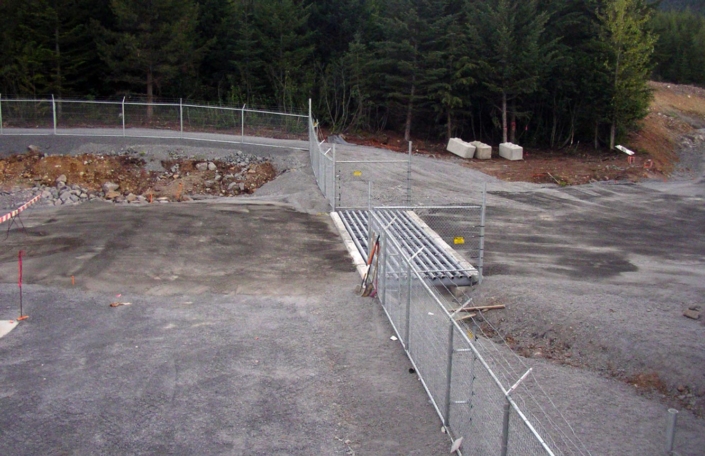 Score-Construction-Electric-Bear-Fence-046