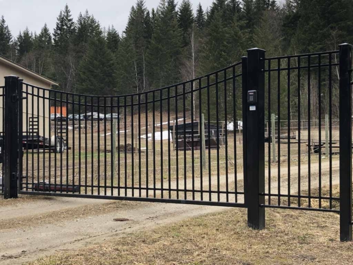 Score_Construction_Revelstoke_Single_swing_ornamental_gate_c-w_LiftMaster_gate_operator__1024